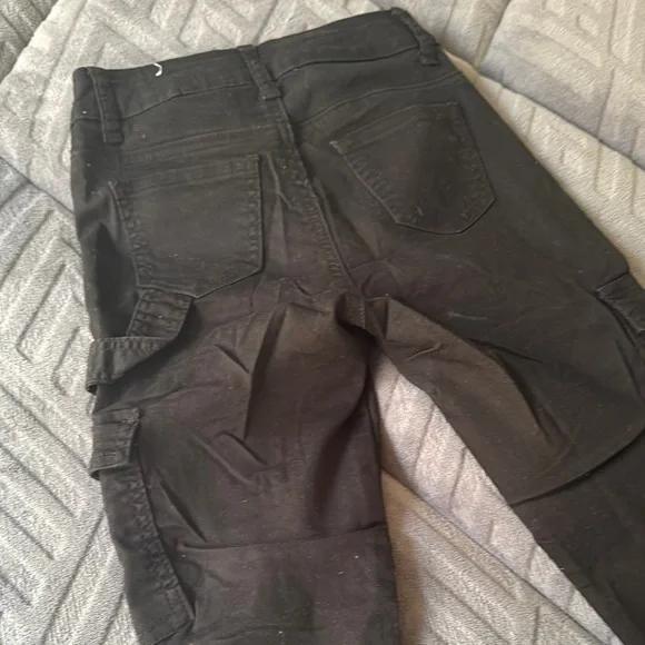 Women’s Black Cargo Pants - Picture 4 of 5